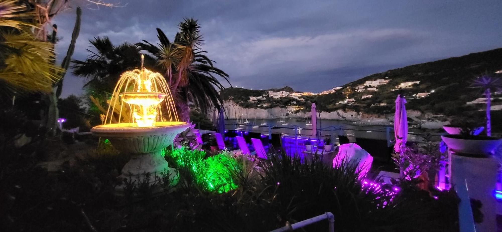 L'incanto Di Cala Feola Aparthotel *