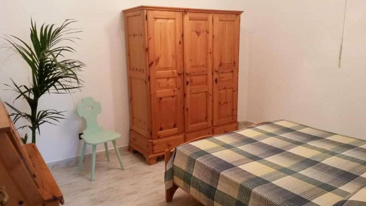 Aparthotel L'incanto Di Cala Feola