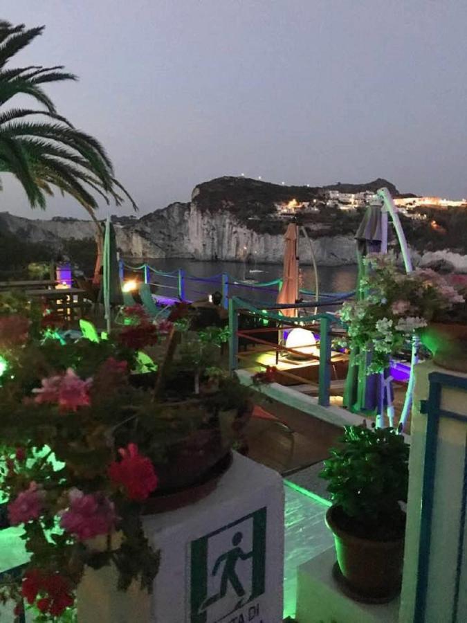 Aparthotel L'incanto Di Cala Feola